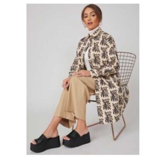 Dress - Picture 1 of 3